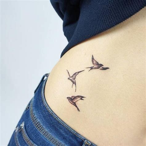 200 tatuagens femininas em fotos lindas que vão。